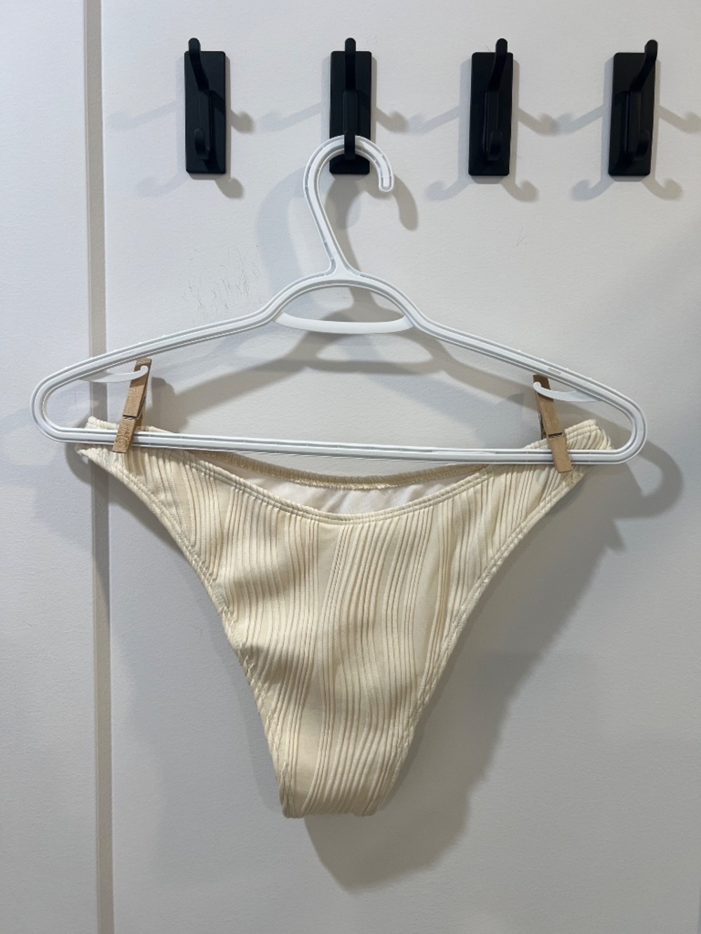 Bikini Set (Size L) - Picture 10 of 11